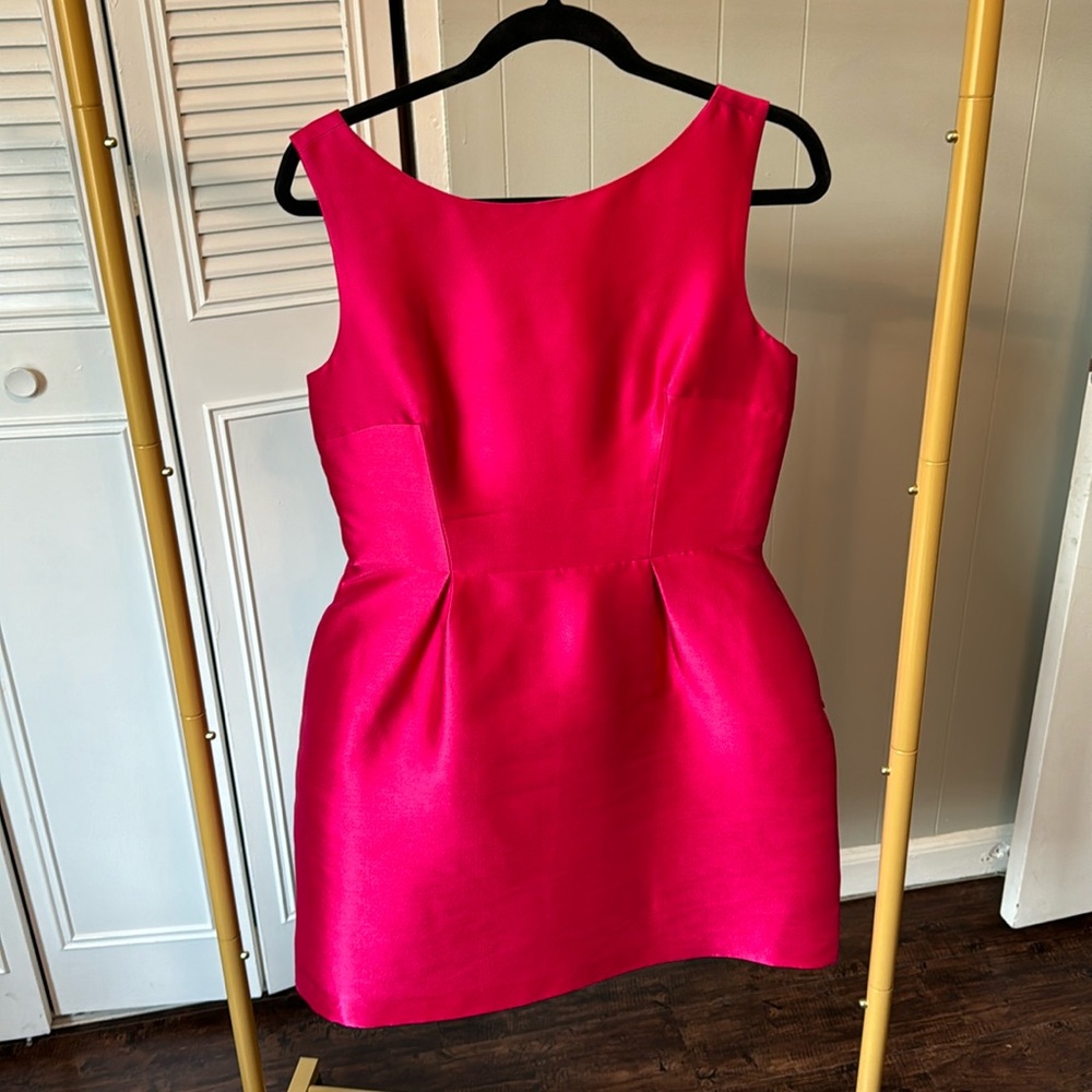 Kate Spade size 8 pink dress with open back with black bows